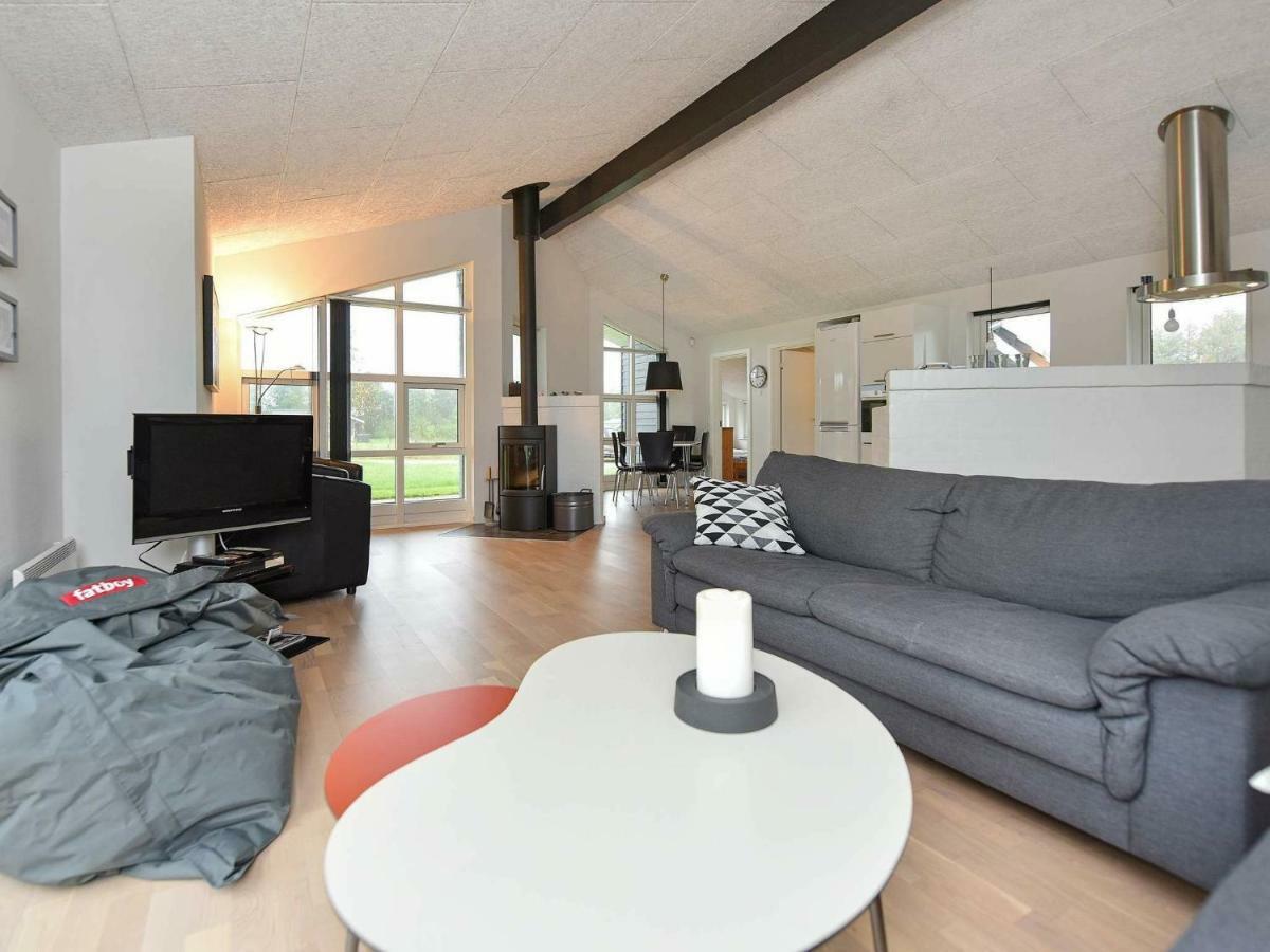 Luxurious Holiday Home In Hovborg With A Scenic View Bagian luar foto